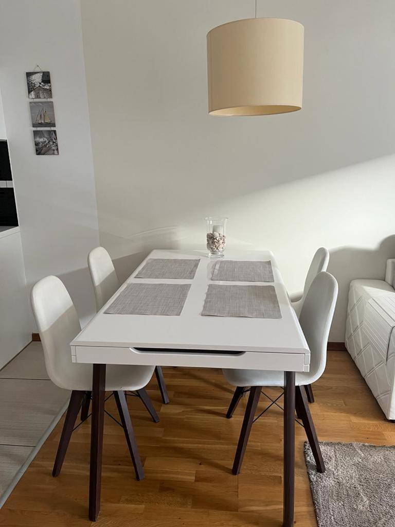 Apartament Na Osiedlu Platan Świnoujście Exteriör bild